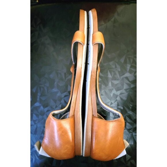 Cole Haan Womens Tan Open-Toe Sandals With Nike Air Sole & White Accent Size 9.5 - Picture 4 of 7